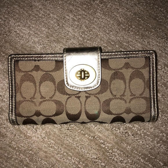 Coach Handbags - Coach Wallet